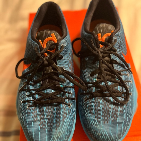 KD 8 youth basketball shoes - Picture 2 of 5